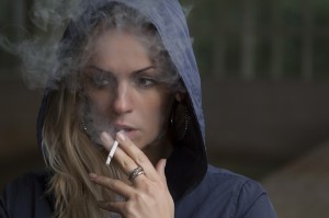 Ragazza che fuma